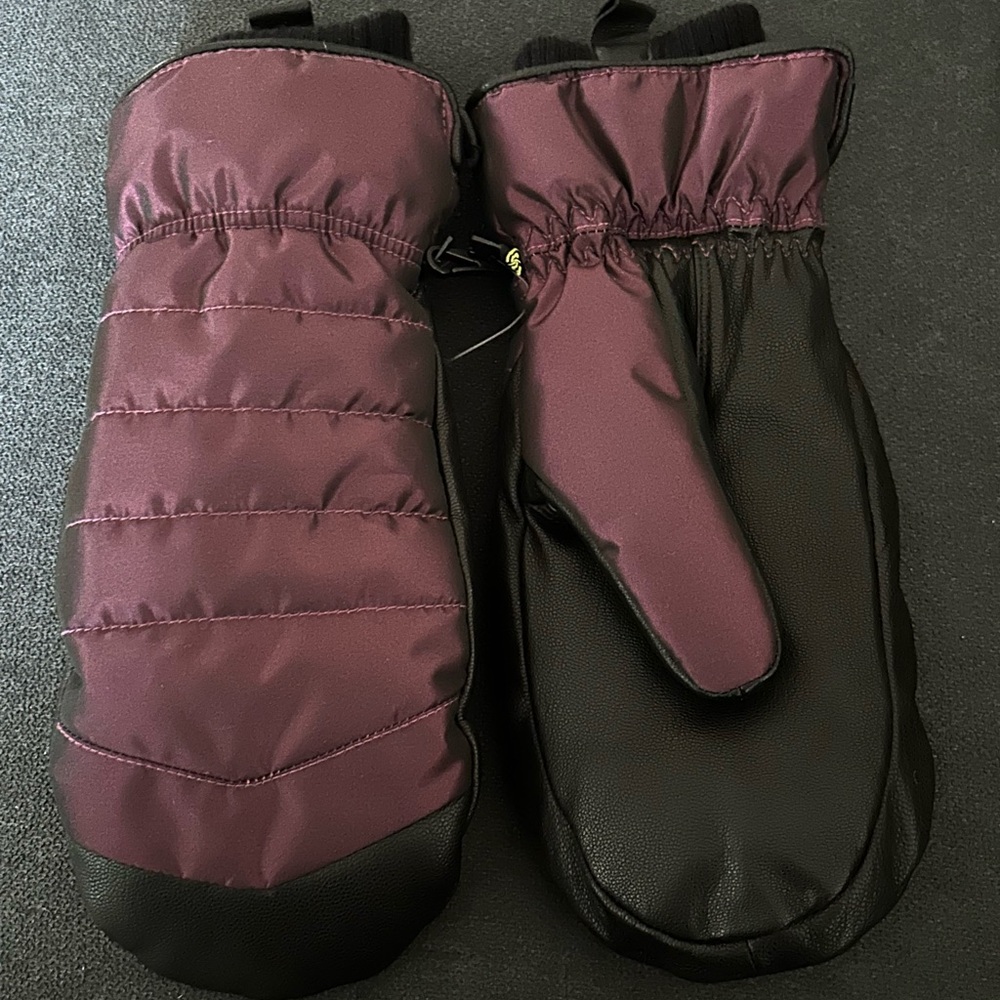 Burton Burgundy+Black ski/snowboard Mittens; Like New, never used!!